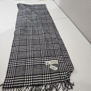 Black & White Plaid Cashmere Feel Scarf With Fringe 100% Viscose Italy Design Un